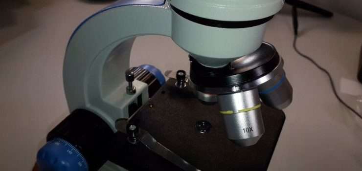 What is the Nosepiece on a microscope?